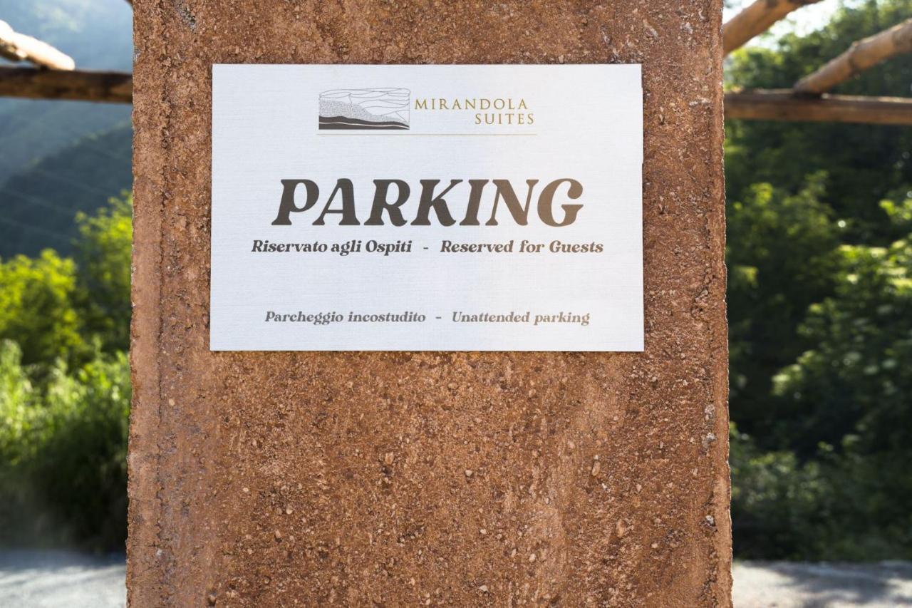 Mirandola Suites アレンツァーノ エクステリア 写真